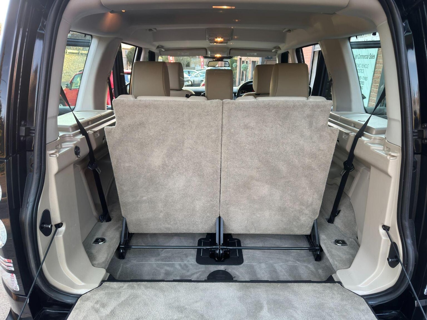 Used Land Rover Discovery 4 2015 for sale - 76631545: Photo 45