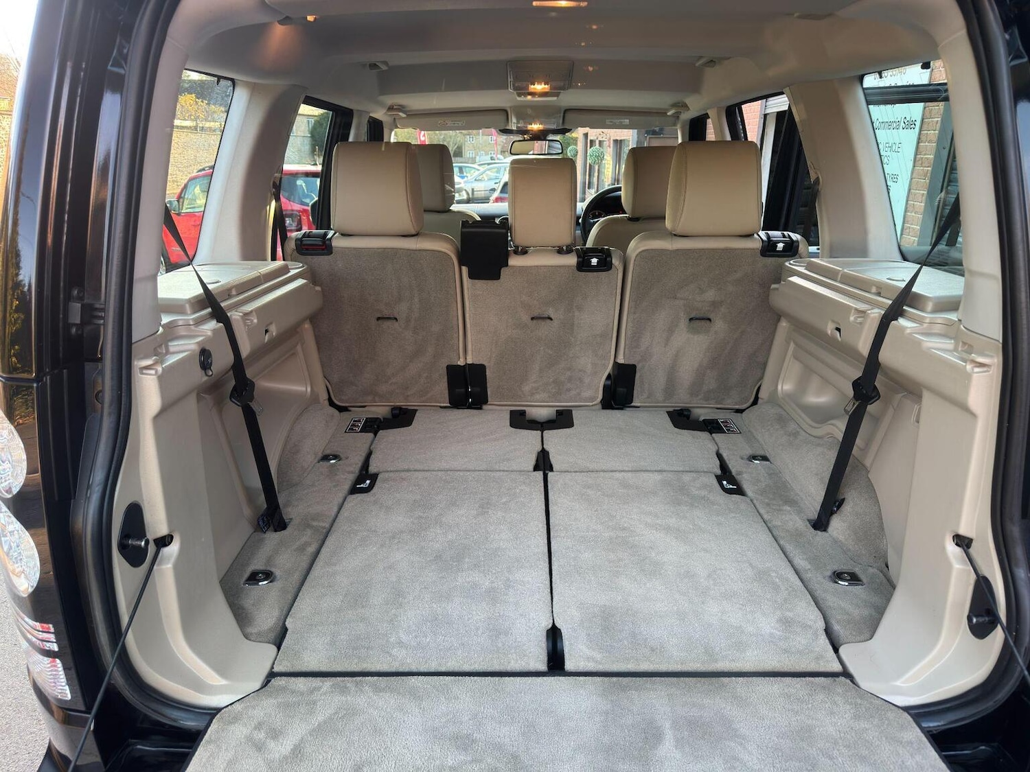 Used Land Rover Discovery 4 2015 for sale - 76631545: Photo 67