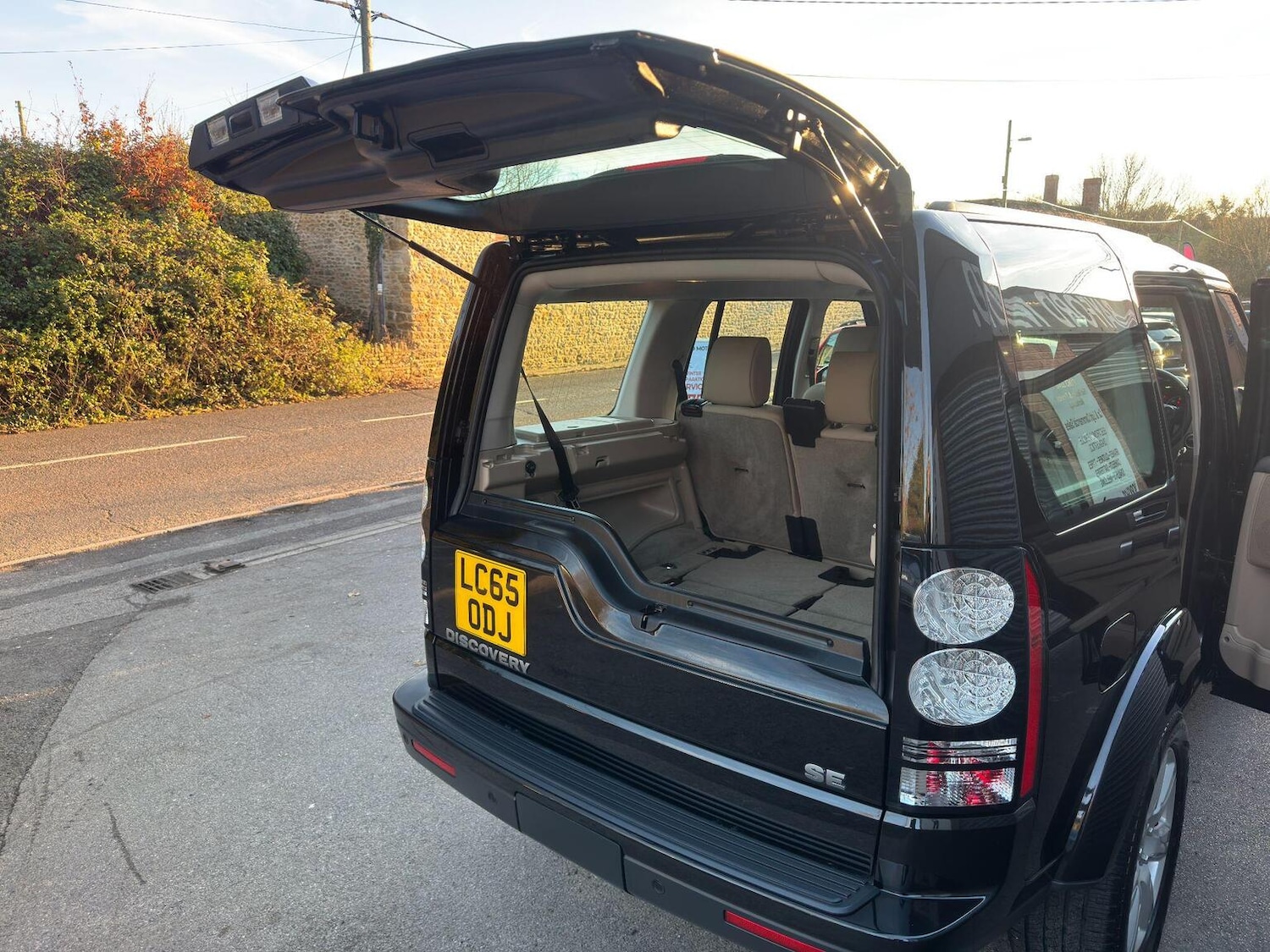 Used Land Rover Discovery 4 2015 for sale - 76631545: Photo 68