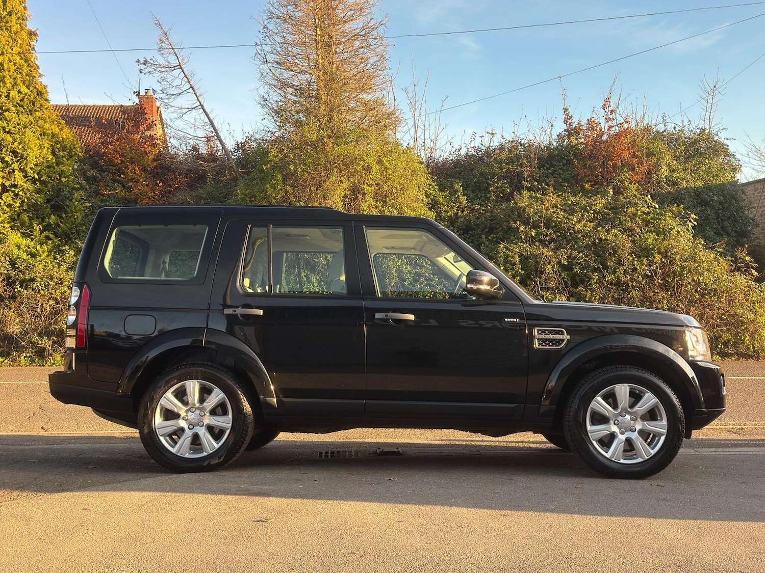 Used Land Rover Discovery 4 2015 for sale - 76631545: Photo 8