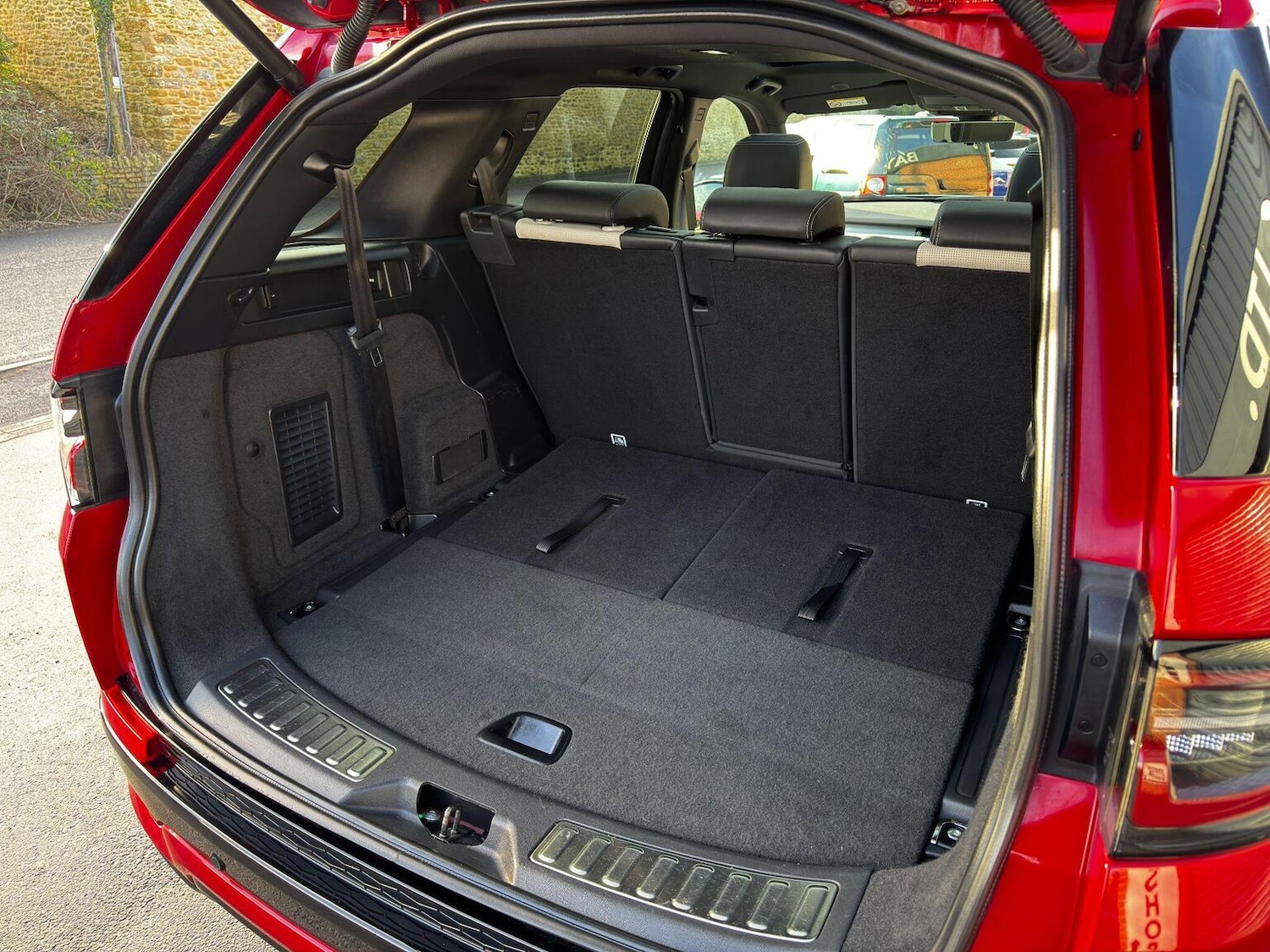 Used Land Rover Discovery Sport 2021 for sale - 77622501: Photo 44