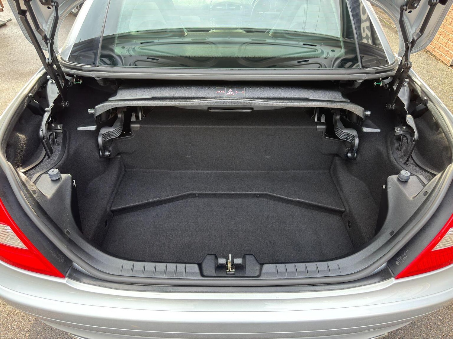 Used Mercedes-Benz SLK 2006 for sale - 76565163: Photo 44