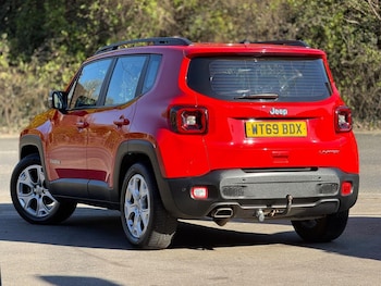 Used Jeep Renegade 2020 for sale - 76397038: Photo