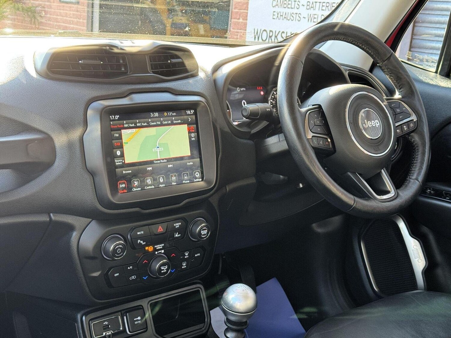 Used Jeep Renegade 2020 for sale - 76397038: Photo 59