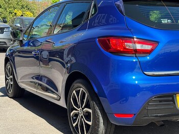 Used Renault Clio 2018 for sale - 78408546: Photo