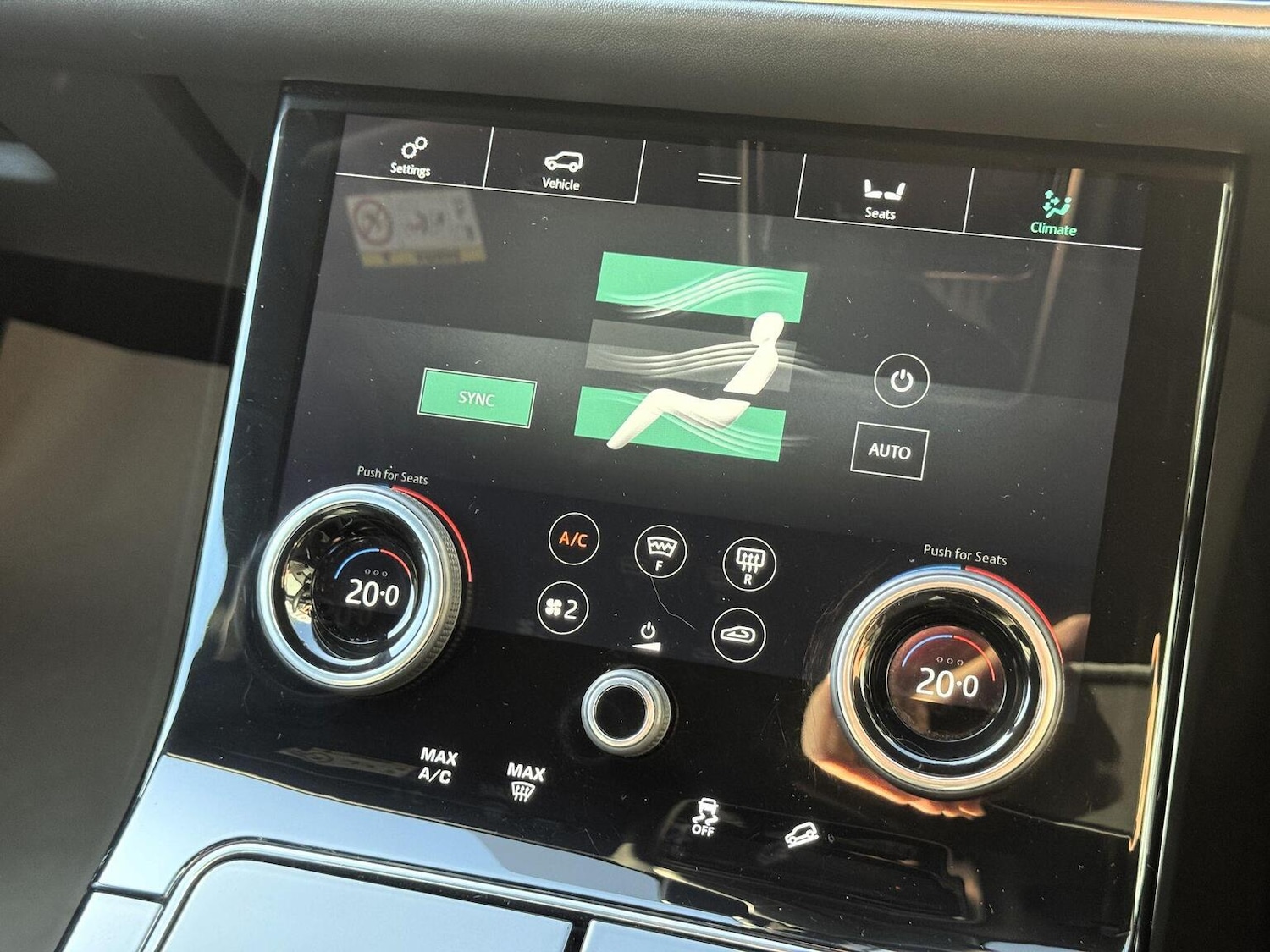 Used Land Rover Range Rover Velar 2018 for sale - 76968569: Photo 33