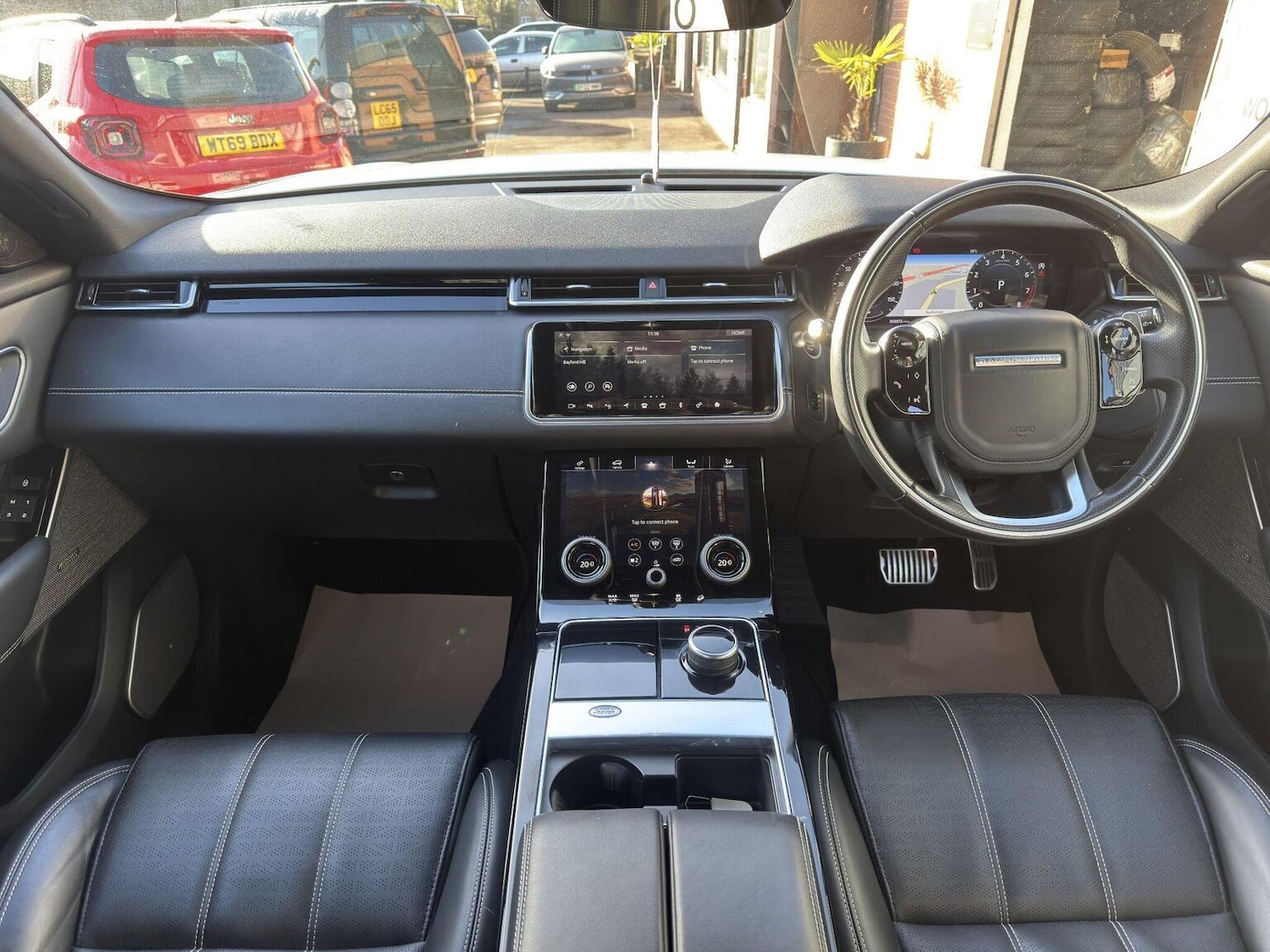 Used Land Rover Range Rover Velar 2018 for sale - 76968569: Photo 8