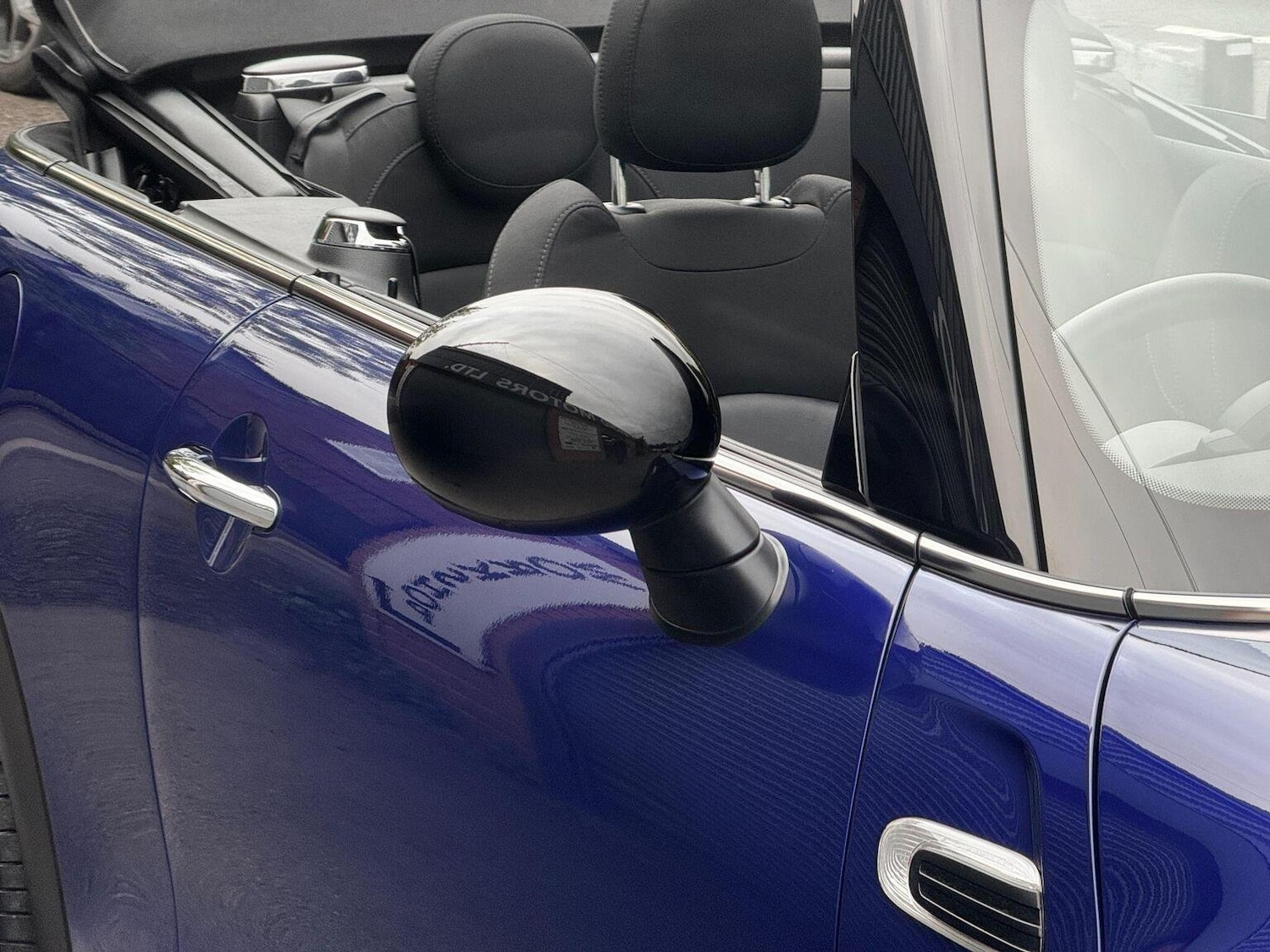 Used MINI Convertible 2018 for sale - 76793824: Photo 18