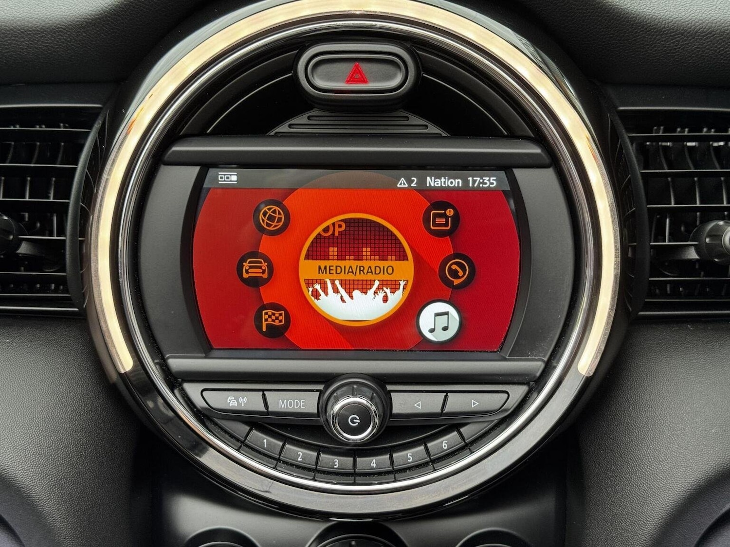 Used MINI Convertible 2018 for sale - 76793824: Photo 42