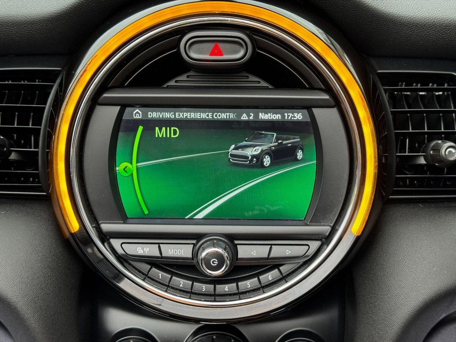 Used MINI Convertible 2018 for sale - 76793824: Photo 44