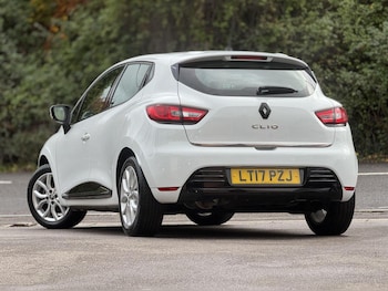 Used Renault Clio 2017 for sale - 76510829: Photo