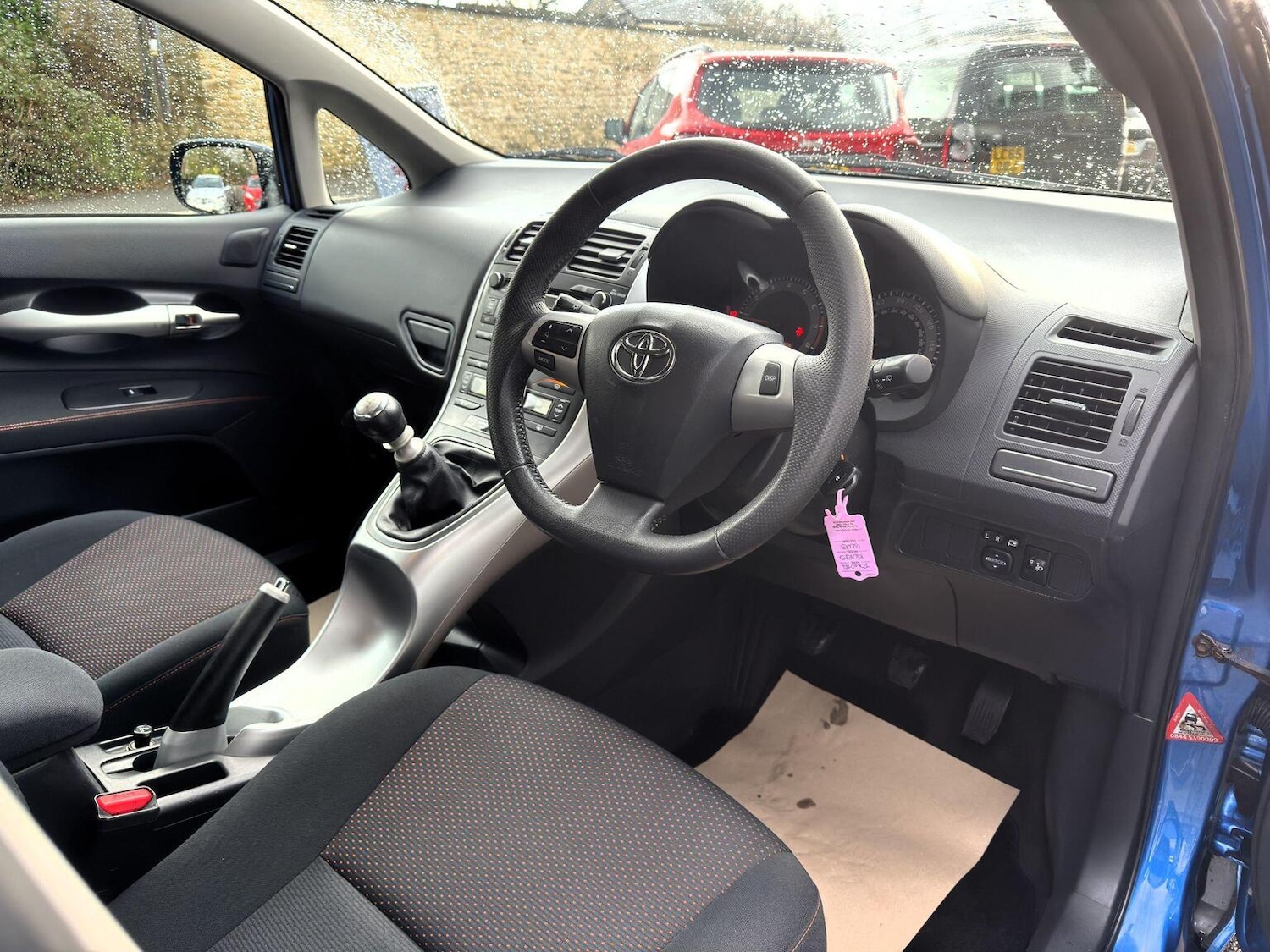 Used Toyota Auris 2010 for sale - 76741250: Photo 14
