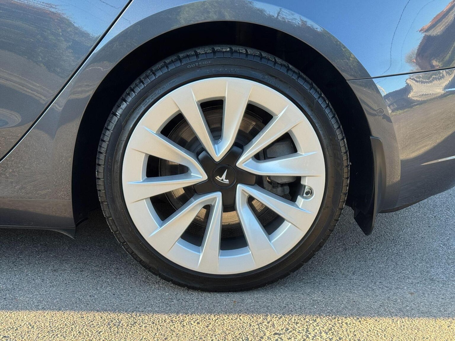 Used Tesla Model 3 2021 for sale - 76605644: Photo 25