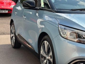 Used Renault Scenic 2017 for sale - 75428747: Photo