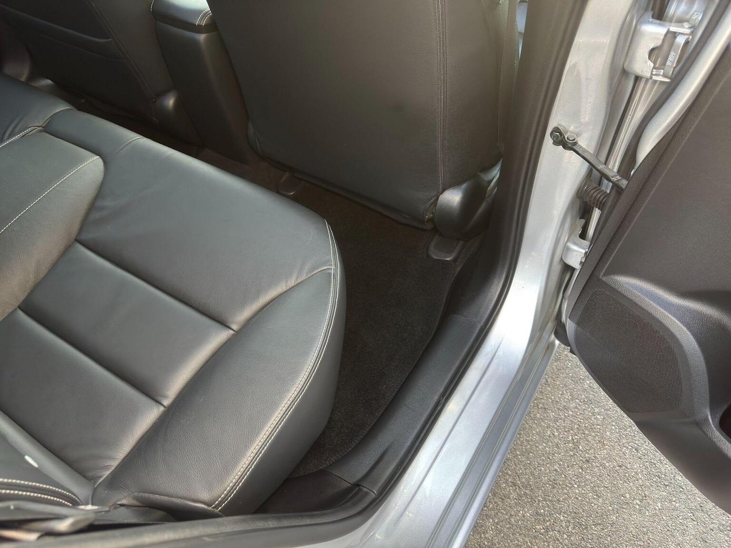 Used Honda Civic 2015 for sale - 77014789: Photo 47