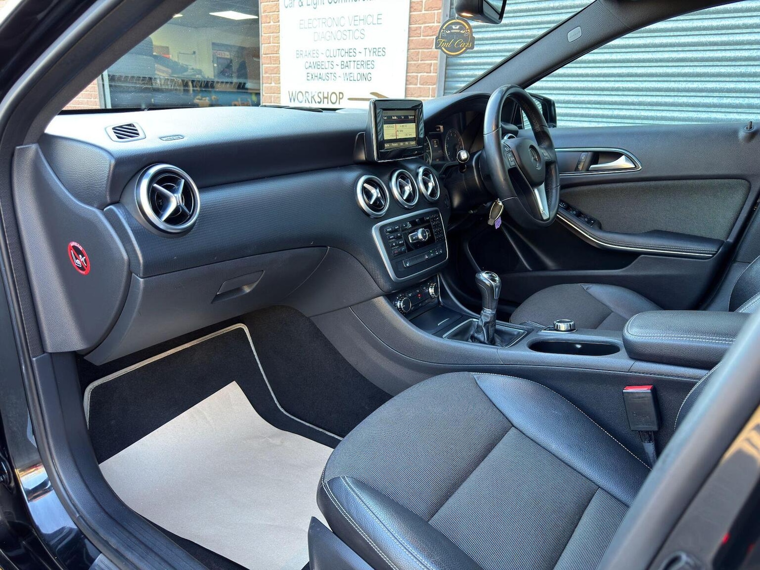 Used Mercedes-Benz A-Class 2014 for sale - 77973714: Photo 15
