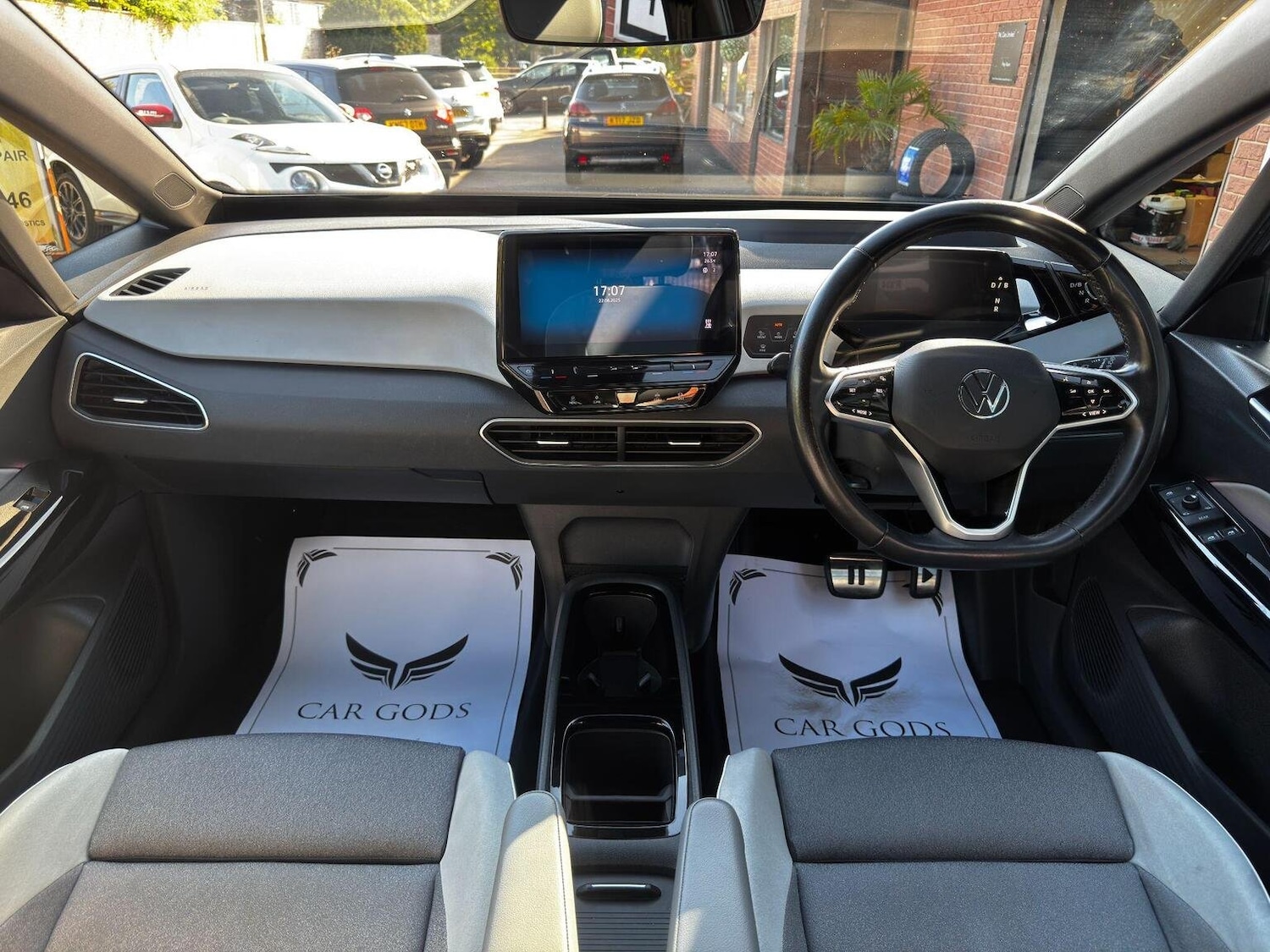 Vehicle 21