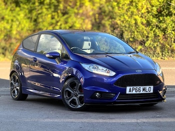 Used Ford Fiesta 2017 for sale - 76035557: Photo