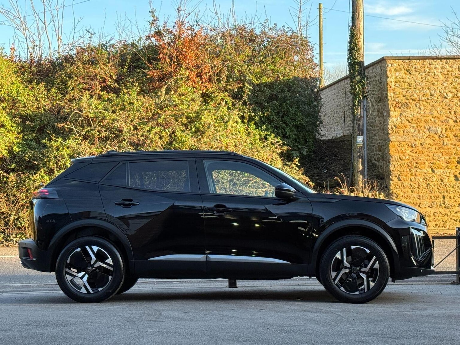 Used Peugeot 2008 2023 for sale - 77417475: Photo 12