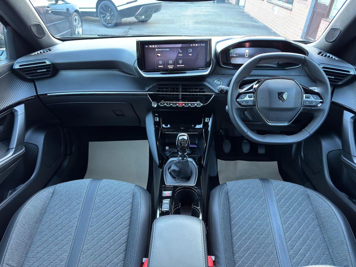 Used Peugeot 2008 2023 for sale - 77417475: Photo 17