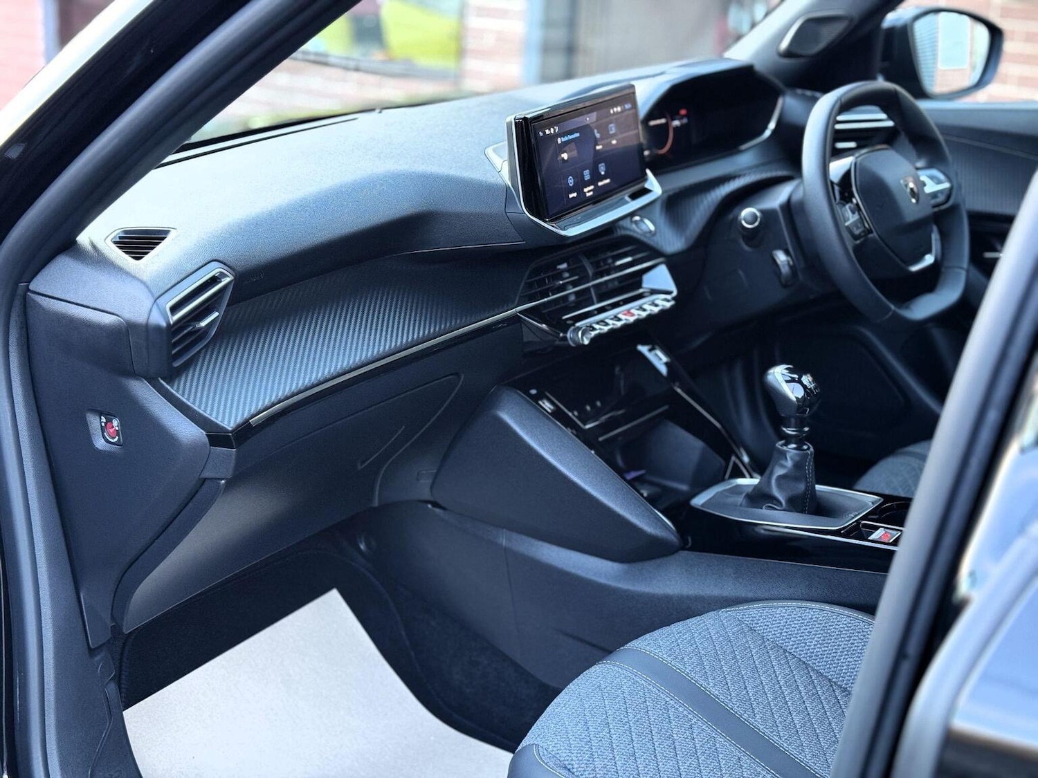 Used Peugeot 2008 2023 for sale - 77417475: Photo 19