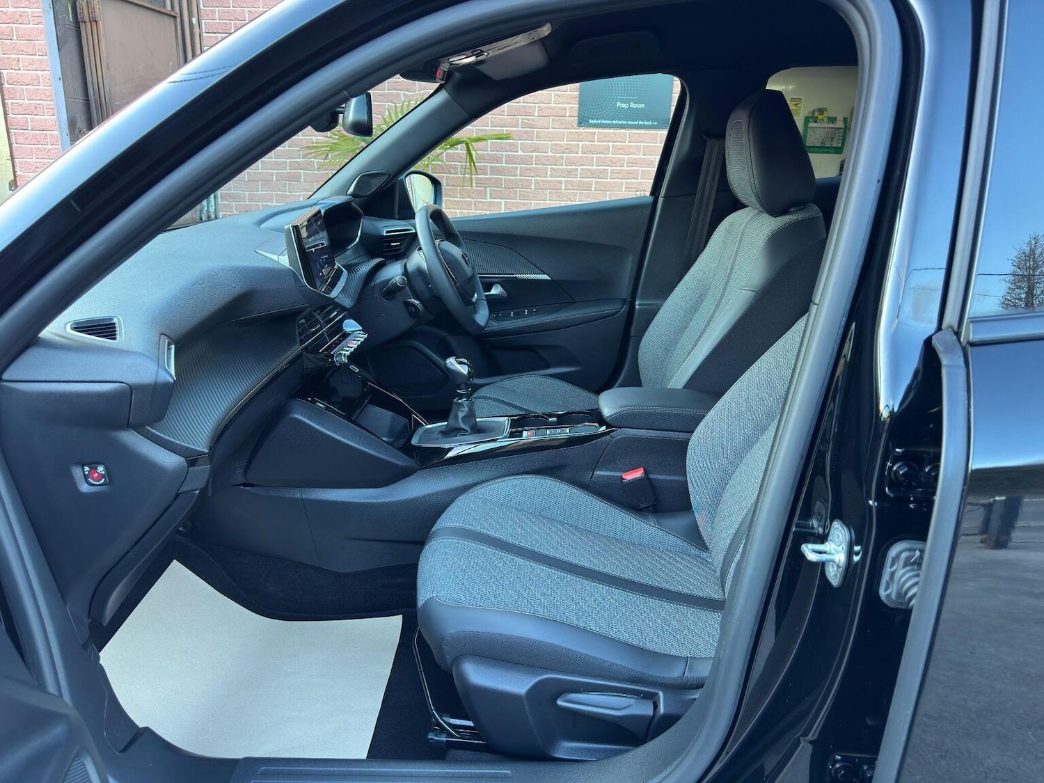 Used Peugeot 2008 2023 for sale - 77417475: Photo 47