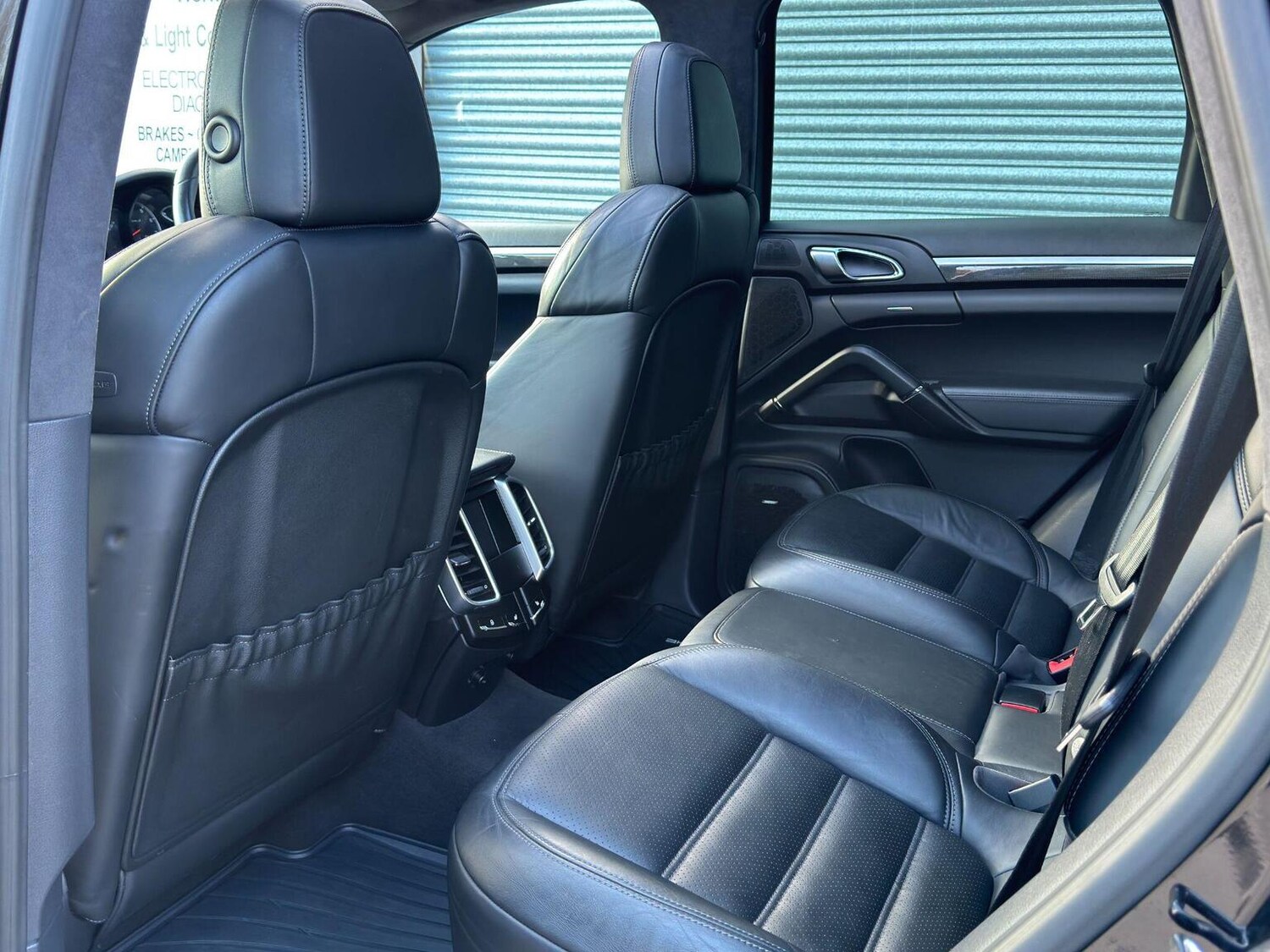 Used Porsche Cayenne 2013 for sale - 77915745: Photo 18