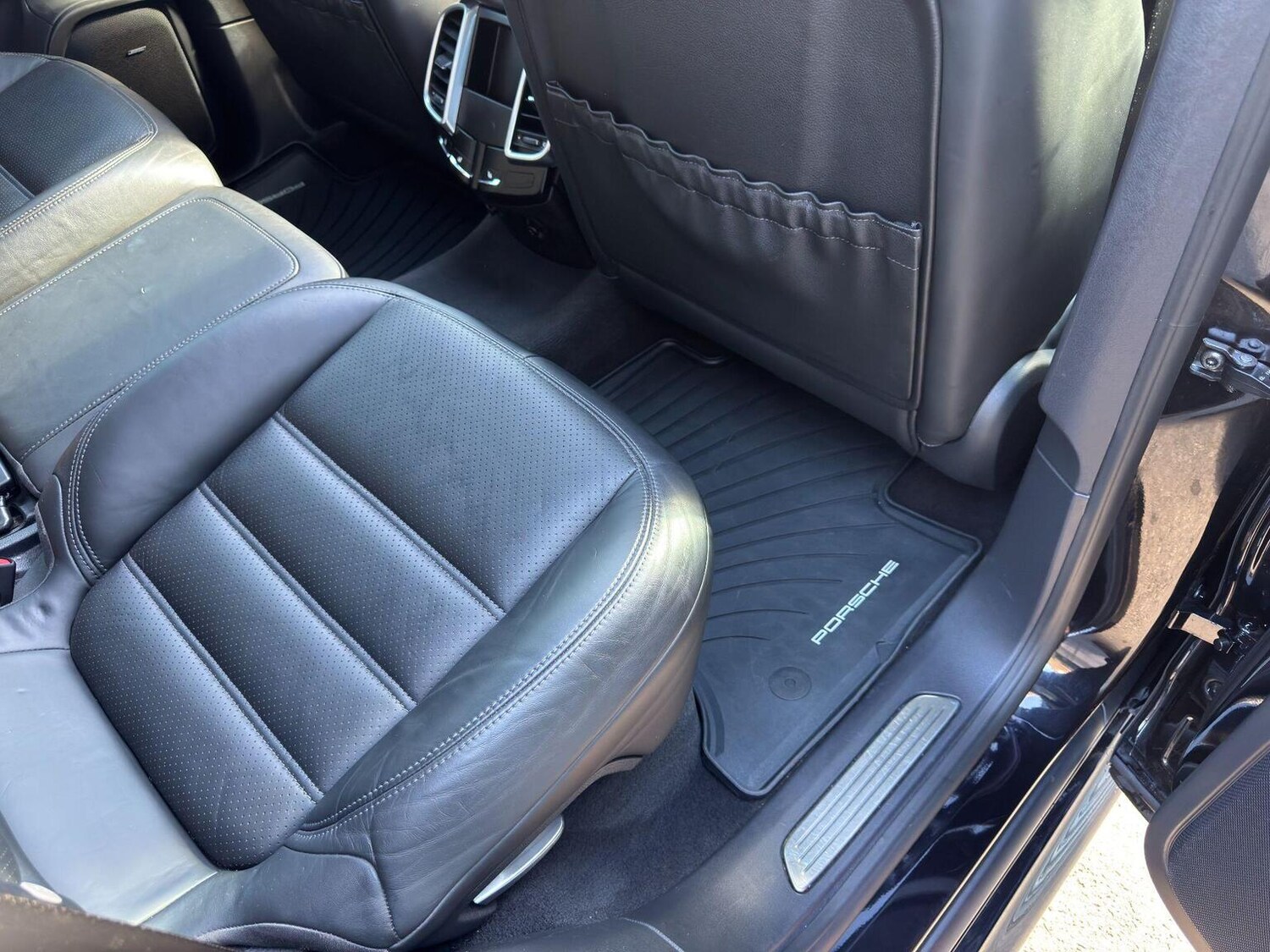 Used Porsche Cayenne 2013 for sale - 77915745: Photo 20