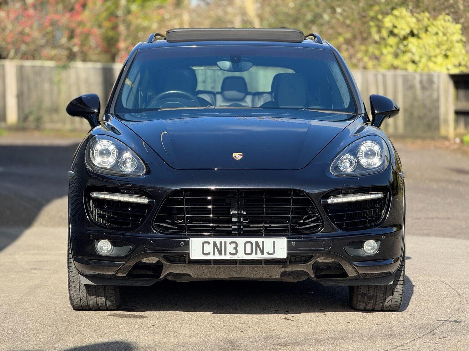 Used Porsche Cayenne 2013 for sale - 77915745: Photo 3