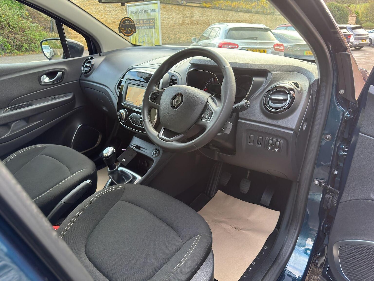 Used Renault Captur 2020 for sale - 76576920: Photo 15