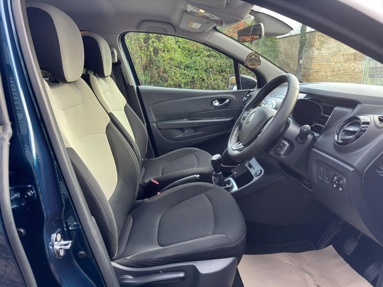 Used Renault Captur 2020 for sale - 76576920: Photo 18