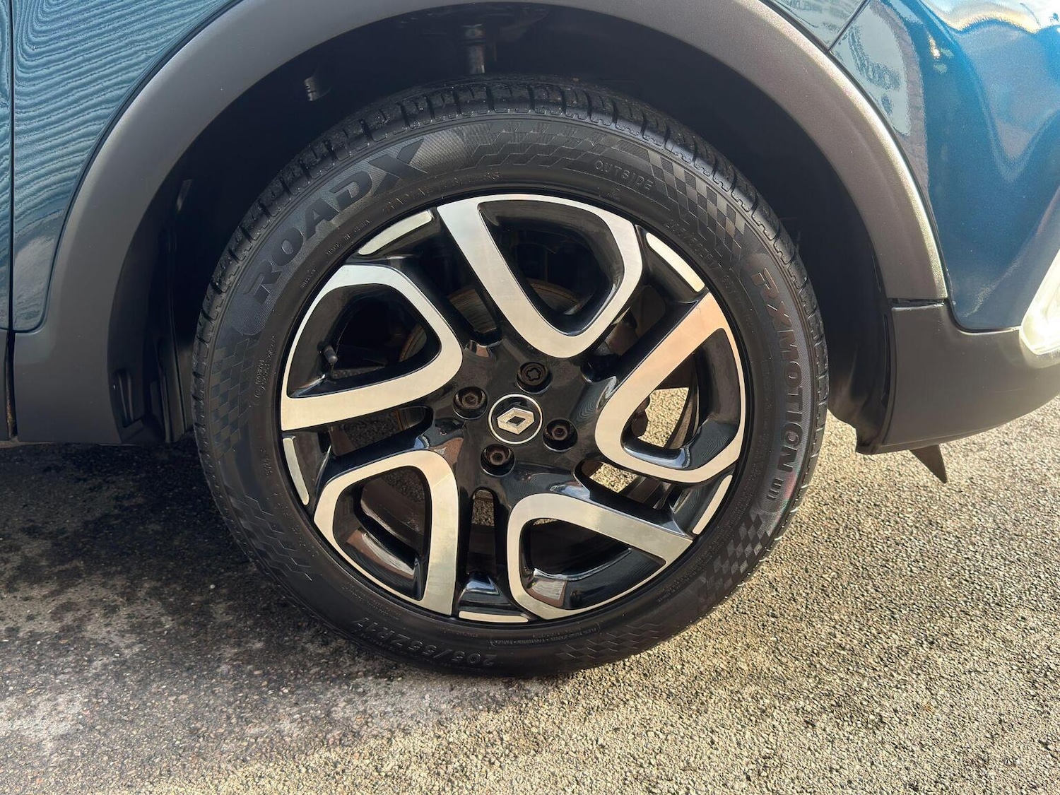 Used Renault Captur 2020 for sale - 76576920: Photo 32