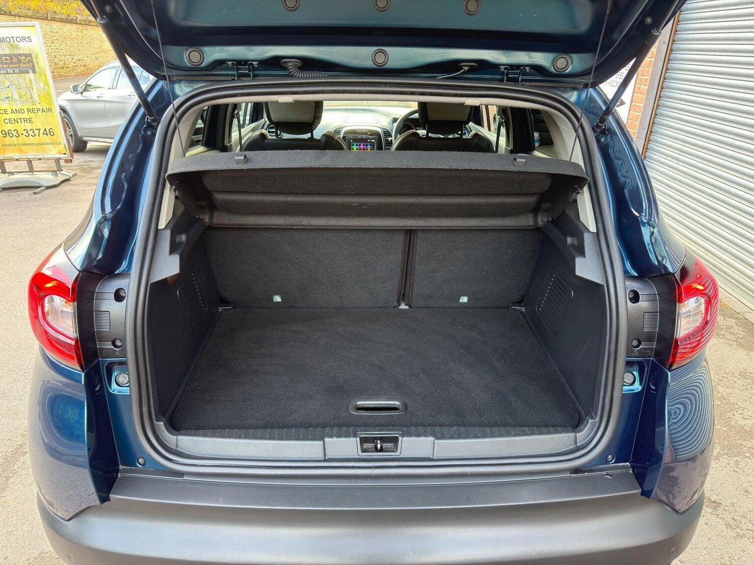 Used Renault Captur 2020 for sale - 76576920: Photo 47