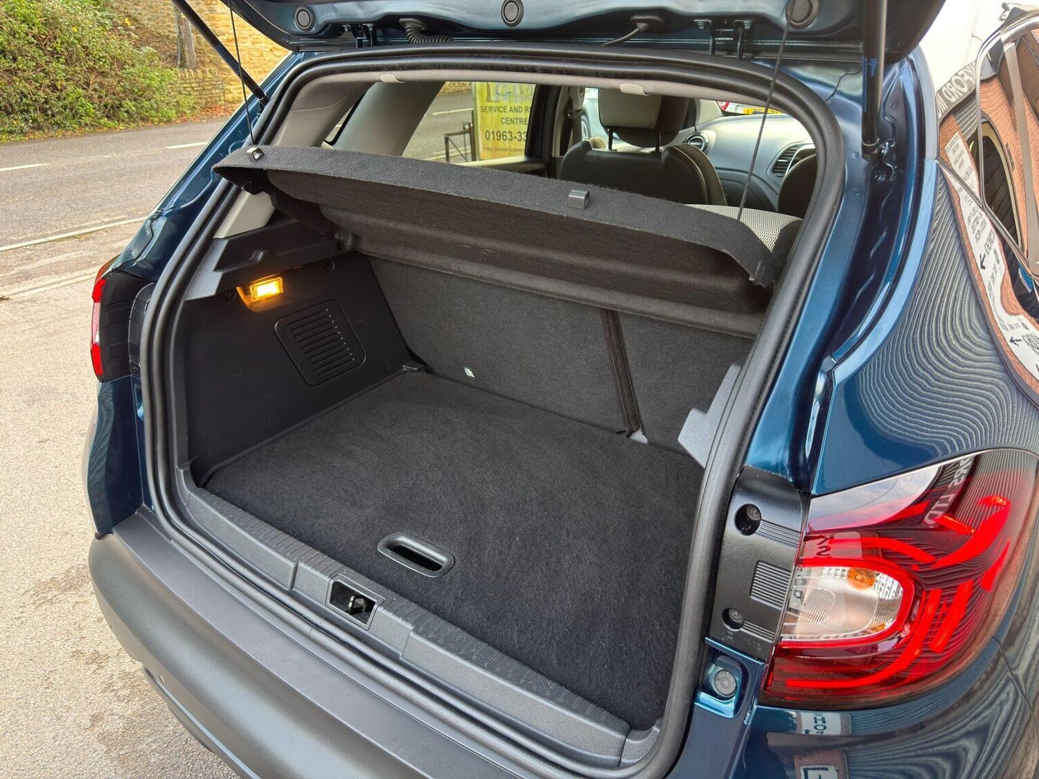 Used Renault Captur 2020 for sale - 76576920: Photo 48