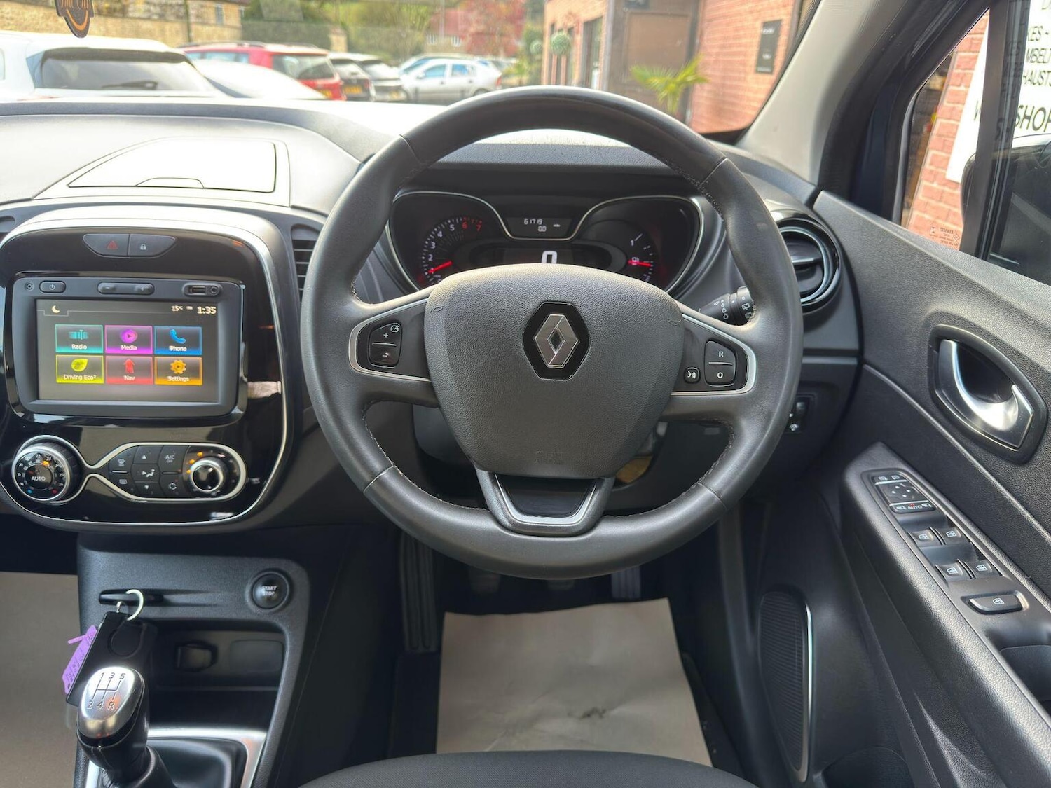 Used Renault Captur 2020 for sale - 76576920: Photo 51