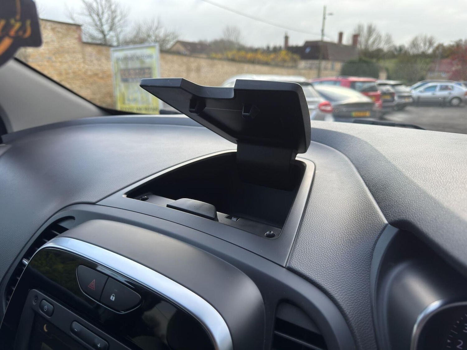 Used Renault Captur 2020 for sale - 76576920: Photo 54