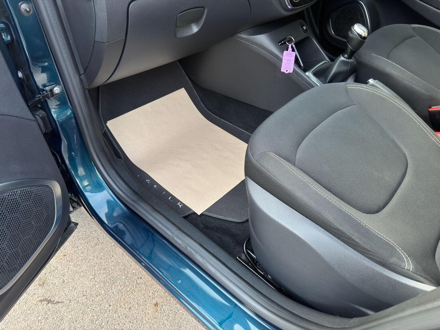 Used Renault Captur 2020 for sale - 76576920: Photo 57