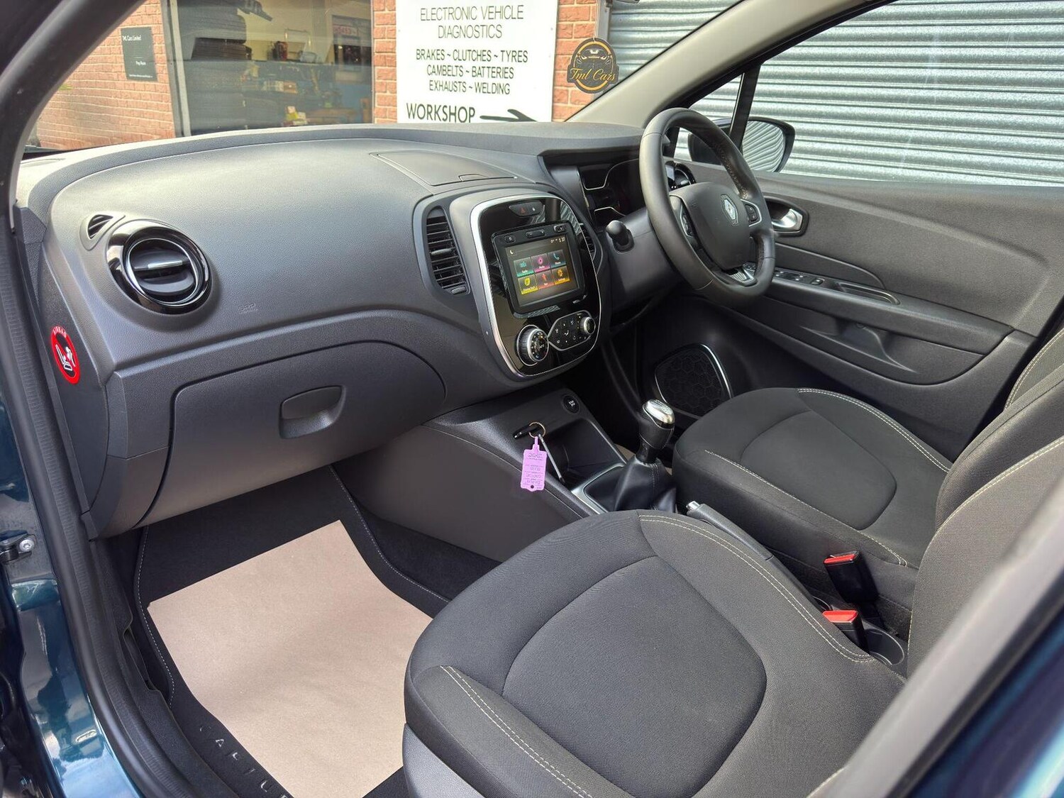 Used Renault Captur 2020 for sale - 76576920: Photo 72