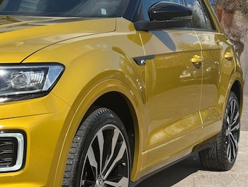Used Volkswagen T-Roc 2018 for sale - 78077802: Photo