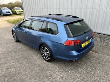 Used Volkswagen Golf 2016 for sale - 77953979: Photo