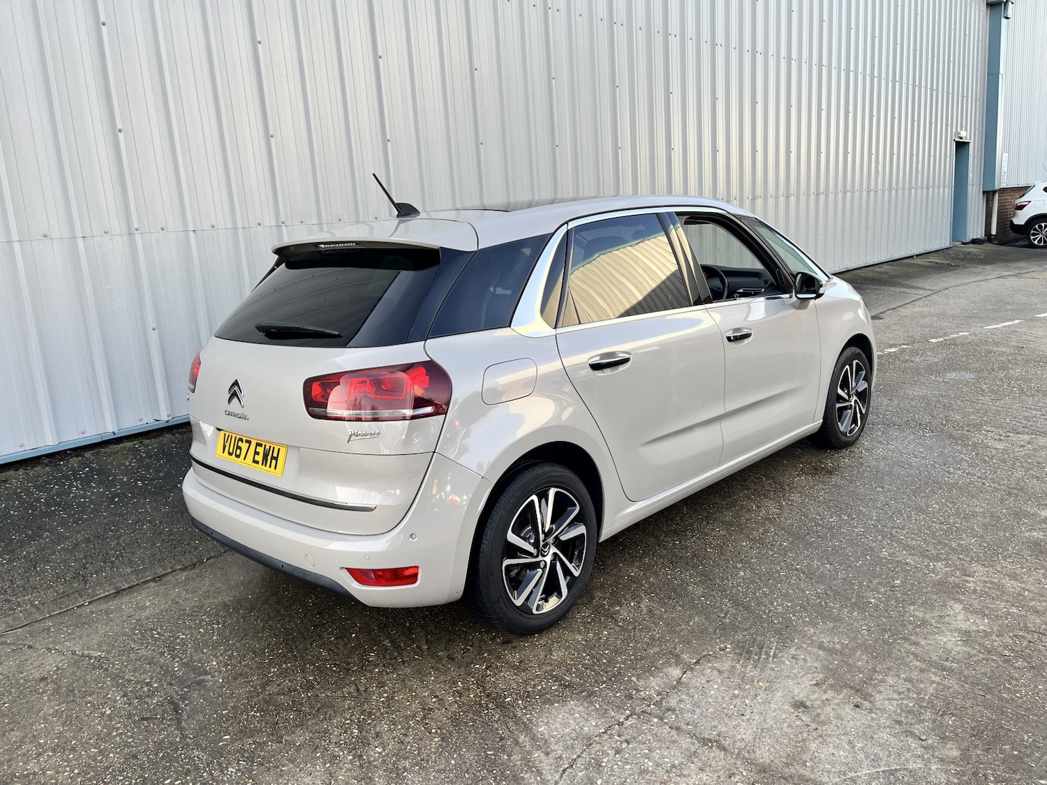 Used Citroen C4 Picasso 2017 for sale - 77357351: Photo 5