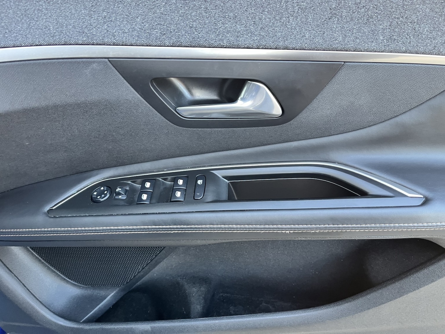 Used Peugeot 3008 2018 for sale - 77080777: Photo 22