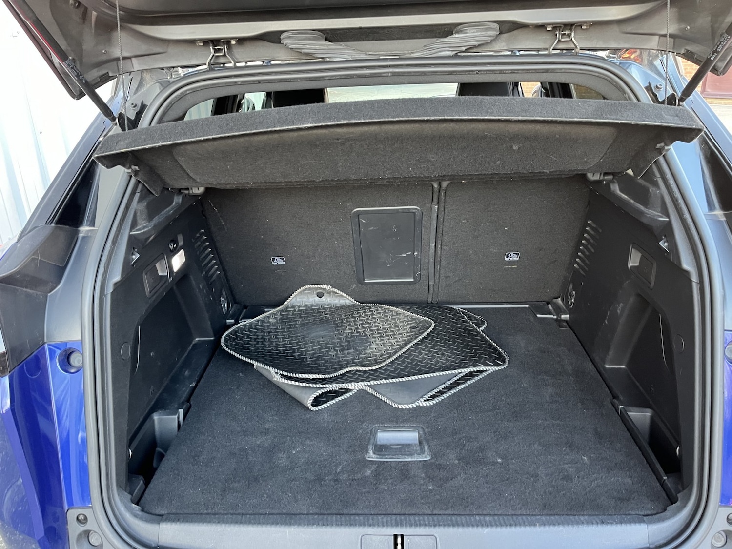 Used Peugeot 3008 2018 for sale - 77080777: Photo 26