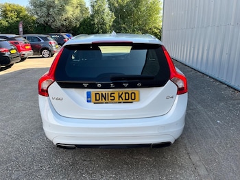 Used Volvo V60 2015 for sale - 75490063: Photo