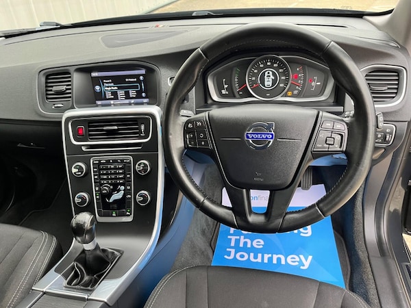 Used Volvo V60 2013 for sale - 76237225: Photo 16
