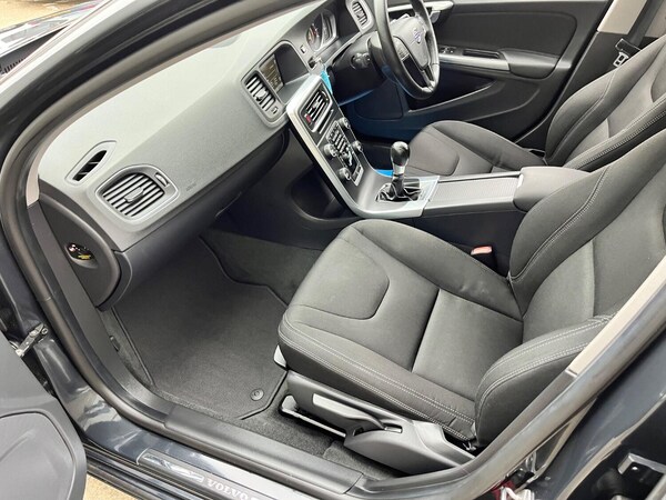 Used Volvo V60 2013 for sale - 76237225: Photo 26