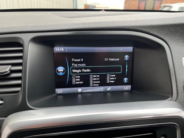 Used Volvo V60 2013 for sale - 76237225: Photo 27