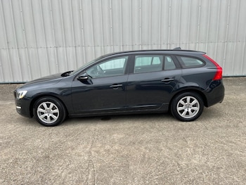 Used Volvo V60 2013 for sale - 76237225: Photo 2