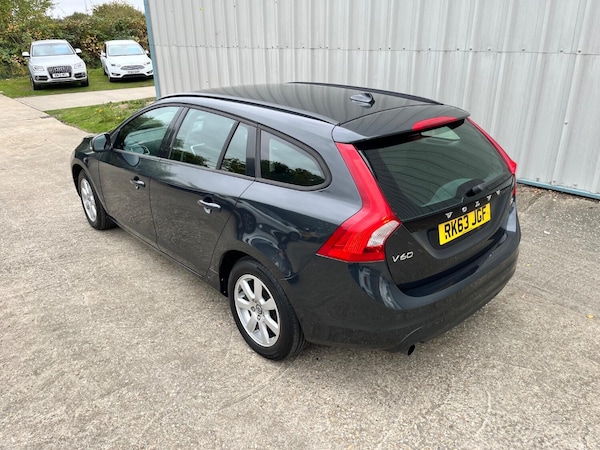 Used Volvo V60 2013 for sale - 76237225: Photo 3