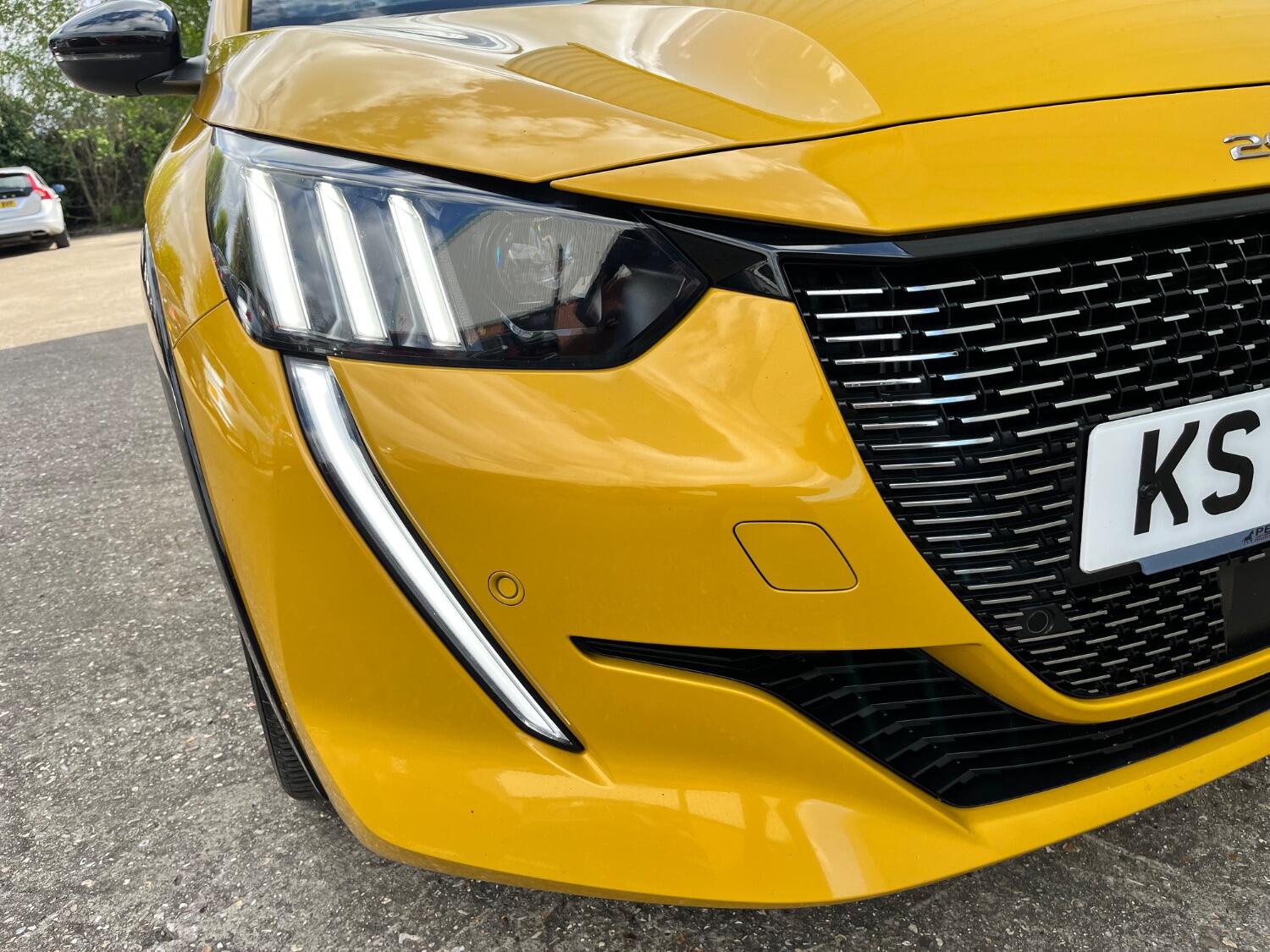 Used Peugeot 208 2021 for sale - 76957879: Photo 9